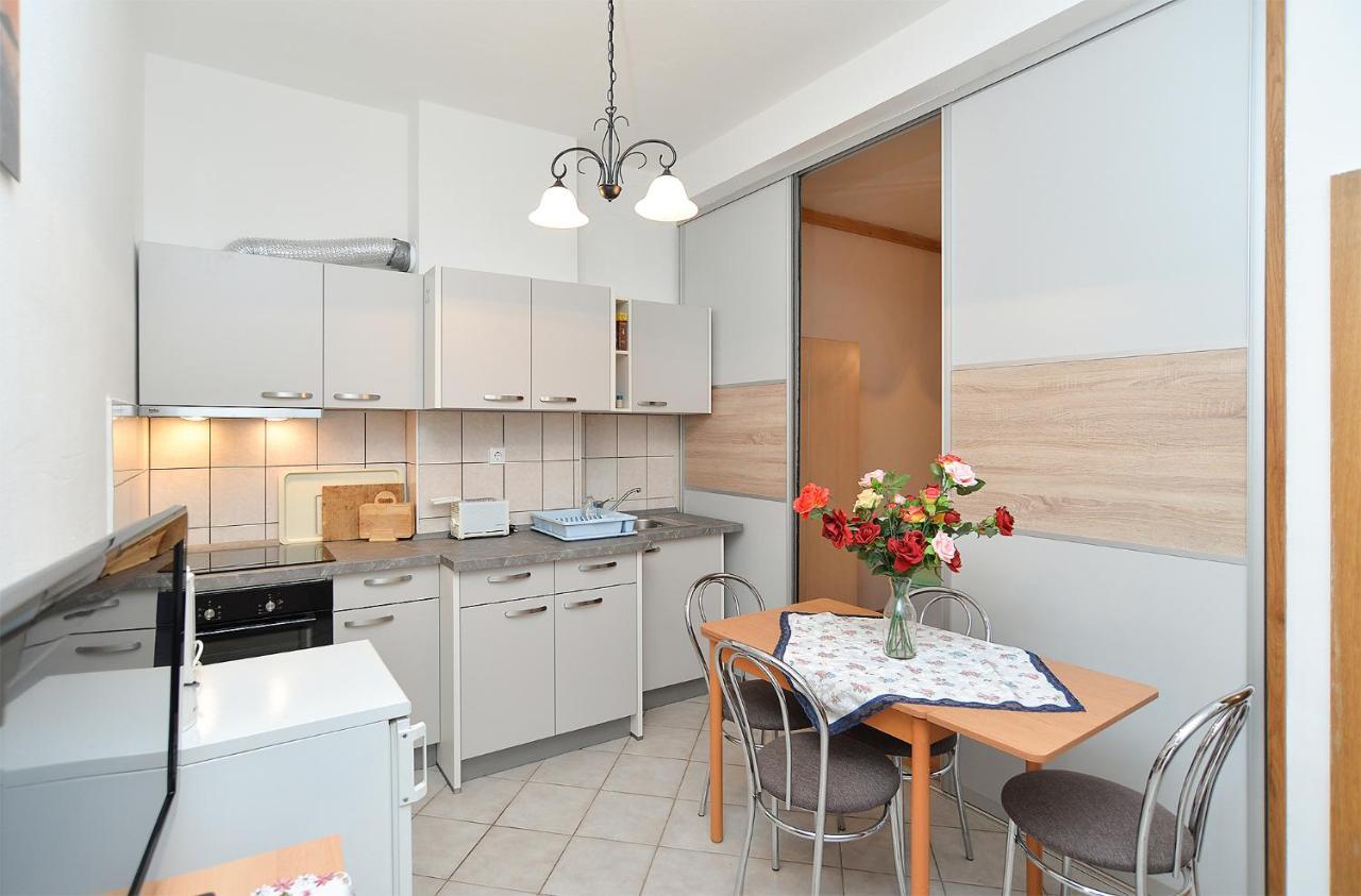 Joko 1160 Apartma
