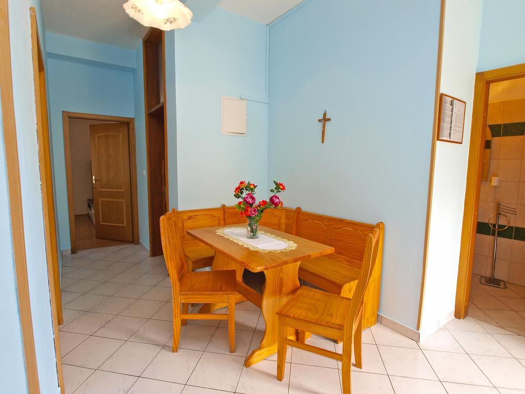 Joko 1160 Apartma *